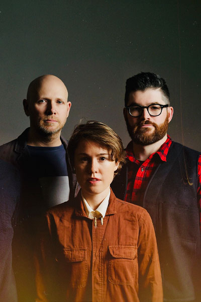 WHO TURNS OUT THE LIGHT Caroline Shaw & Sō Percussion Featuring: Ringdown